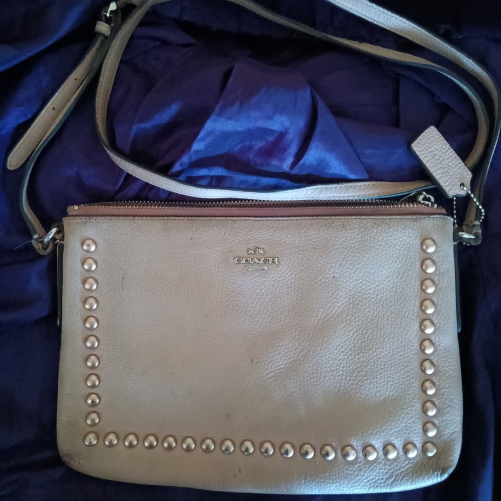 COACH CROSSBODY SOFT PINK